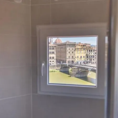 Lungarno Terazza Privata شقة